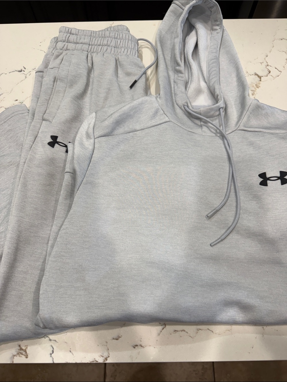 Under Armour Light Gray Pullover Hoodie & Joggers Set